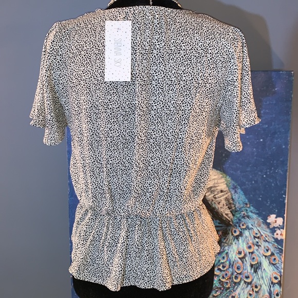 NWT Sienna Sky Size XS Cinched Waist Blouse - Picture 6 of 12